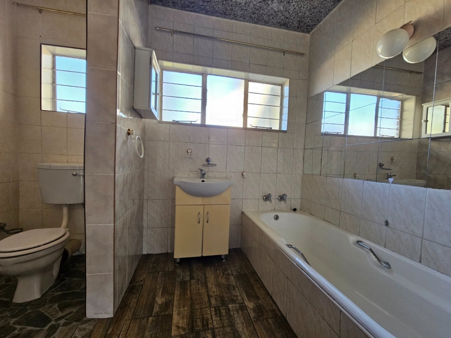 4 Bedroom Property for Sale in Vaalpark Free State